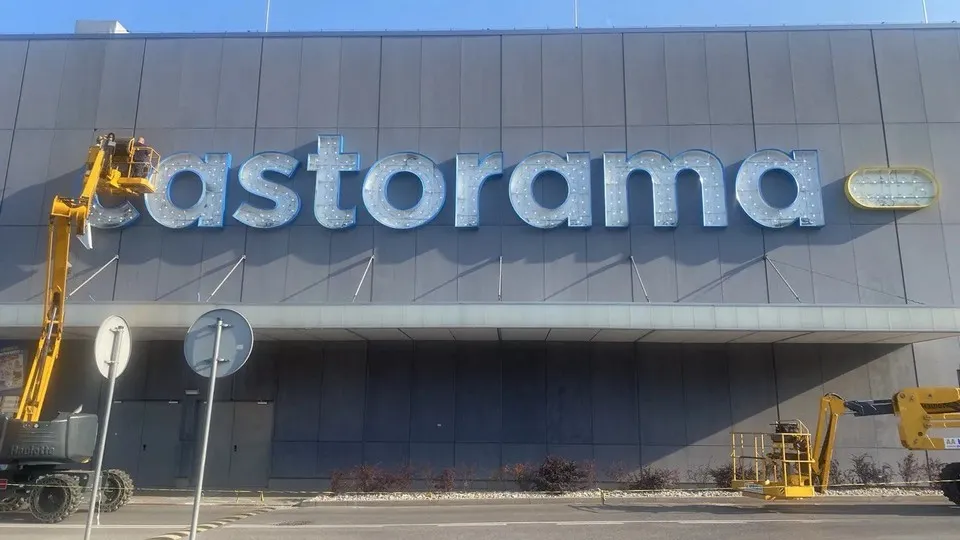 Rebranding i serwis reklam zewnętrznych